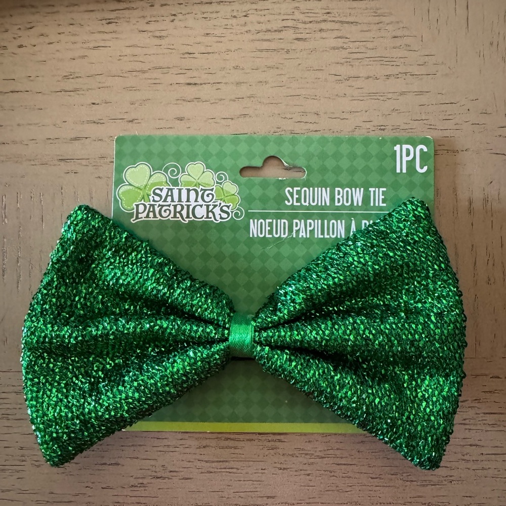 Green Sequin Bow Tie